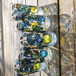 5 Vintage Dominion drinking glasses